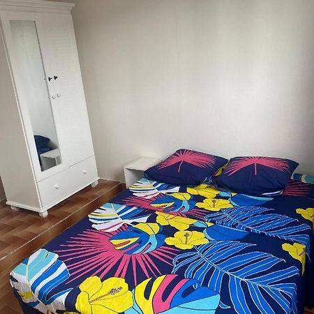 Appartement A Proximite De La Plage Du Bourg ! Сен-Ан Екстериор снимка