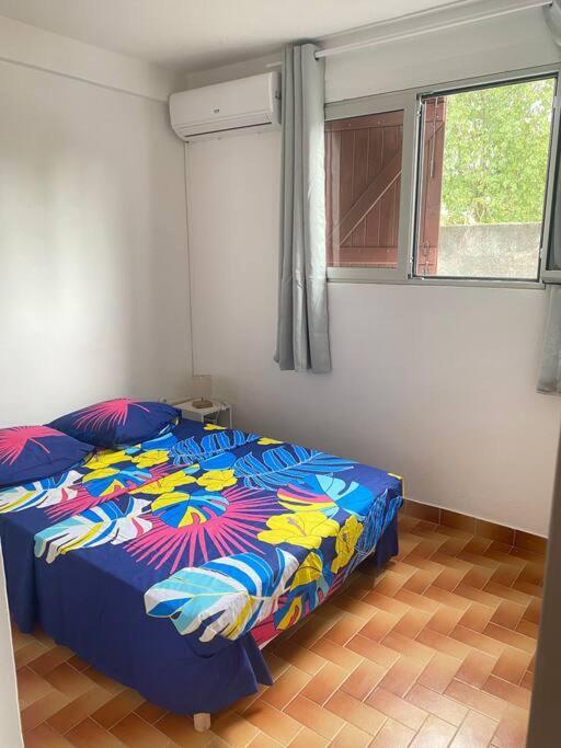 Appartement A Proximite De La Plage Du Bourg ! Сен-Ан Екстериор снимка