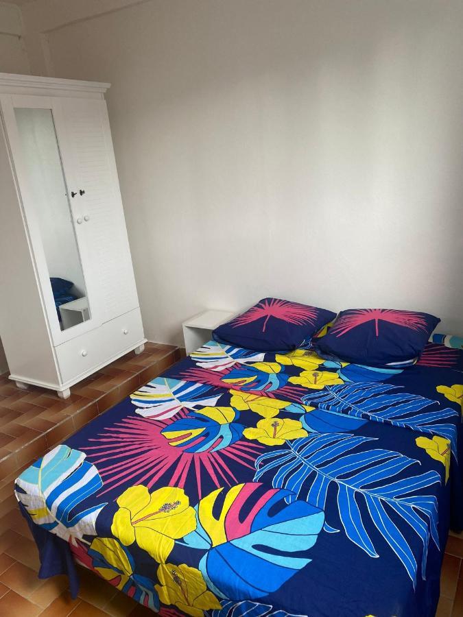 Appartement A Proximite De La Plage Du Bourg ! Сен-Ан Екстериор снимка